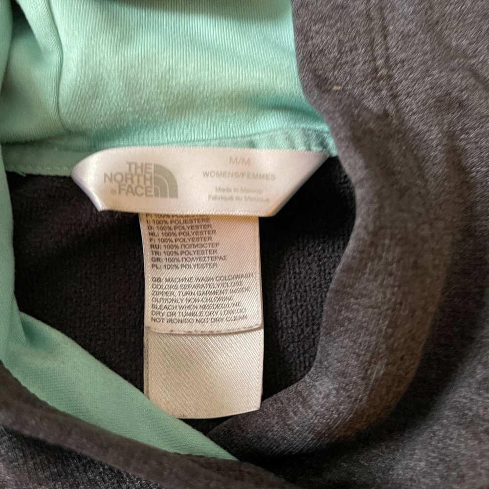 North face hoodie - Picture 2 of 2